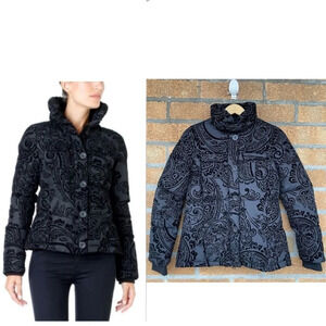 Desigual Medianoche Flocked Velvet NWT,
Puffer Jacket size small